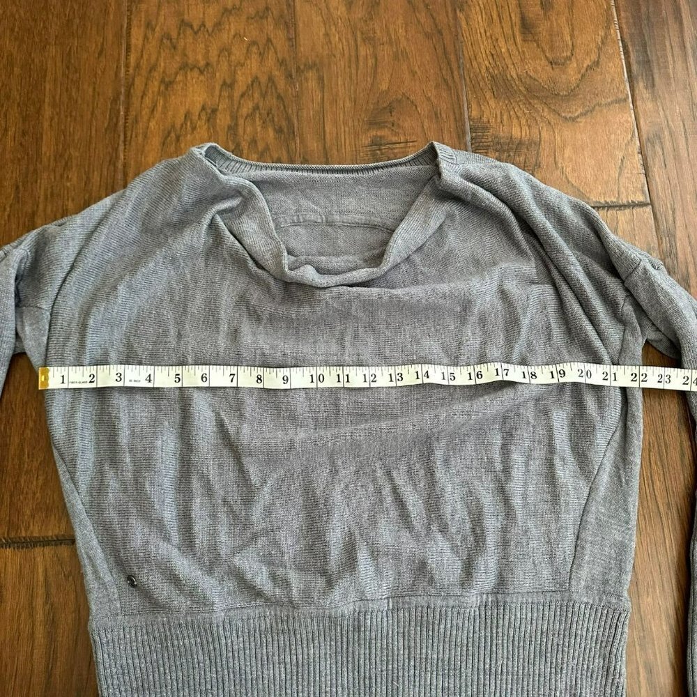 Lululemon womens loose neck sweater in gray - Picture 5 of 8